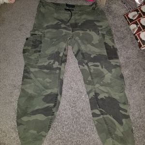 Men's camo joggers